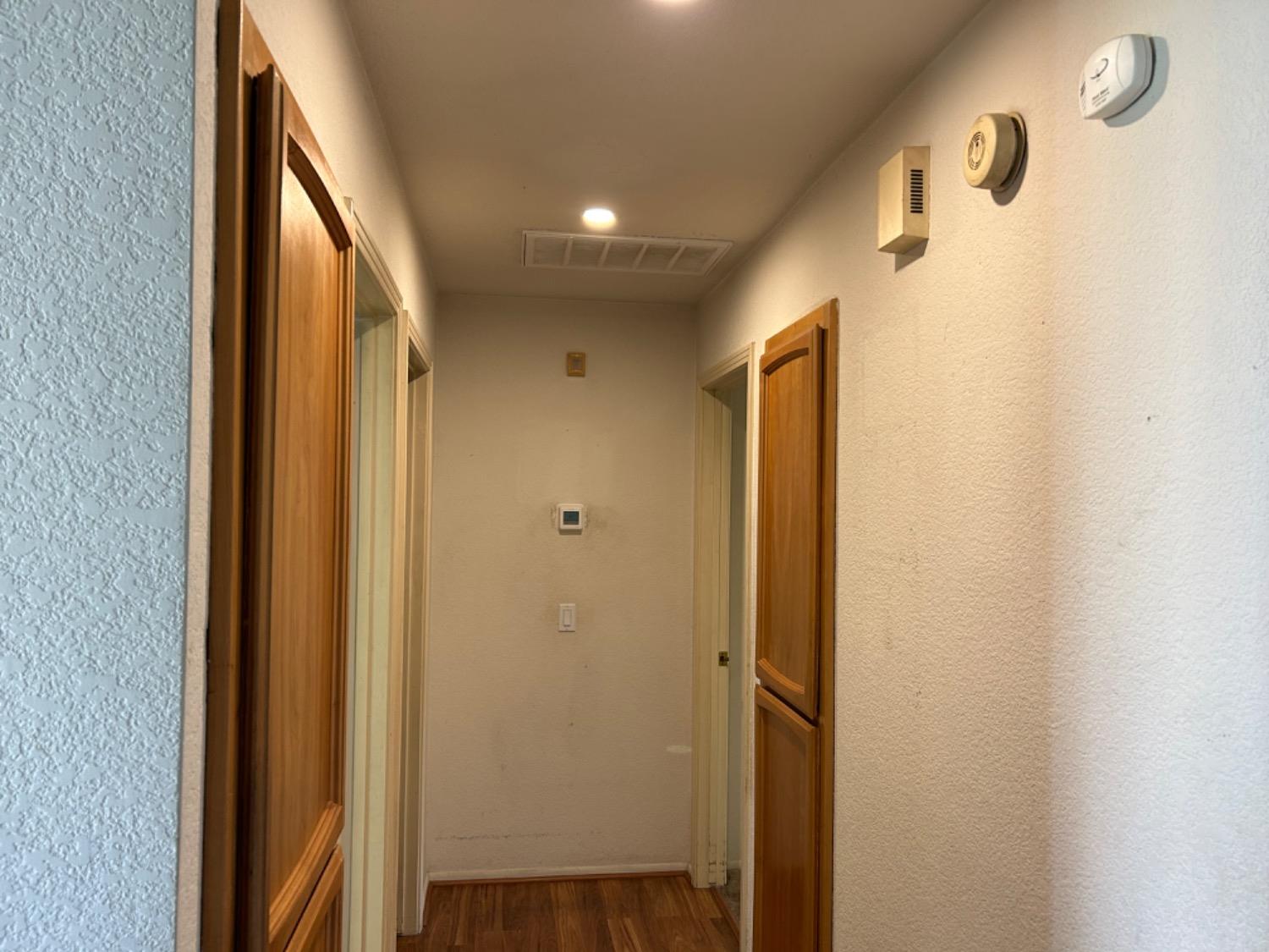 Detail Gallery Image 4 of 10 For 3657 Rollins Way, Antelope,  CA 95843 - 2 Beds | 2 Baths