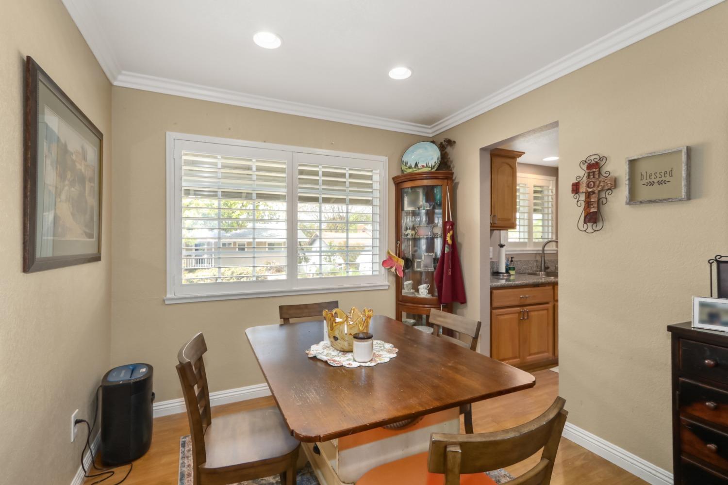 Detail Gallery Image 7 of 26 For 235 Ginger Dr, Auburn,  CA 95603 - 3 Beds | 2 Baths
