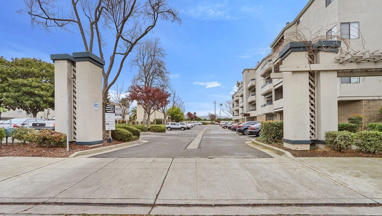 Detail Gallery Image 1 of 25 For 25850 Kay Ave #225,  Hayward,  CA 94545 - 1 Beds | 1 Baths