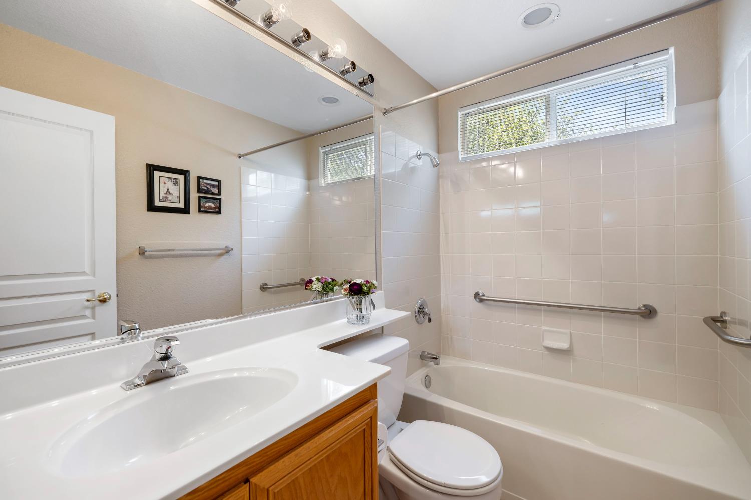 Detail Gallery Image 22 of 36 For 451 Luster Pl, Folsom,  CA 95630 - 2 Beds | 2 Baths