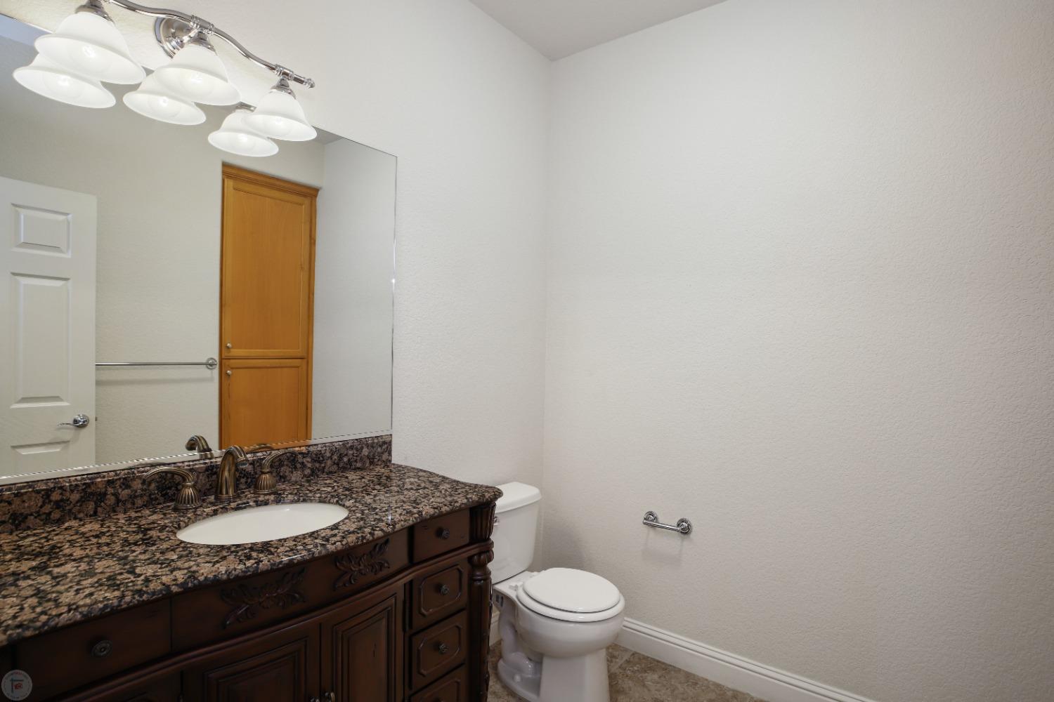 Detail Gallery Image 21 of 40 For 2130 Tienda Dr, Lodi,  CA 95242 - 3 Beds | 2/1 Baths