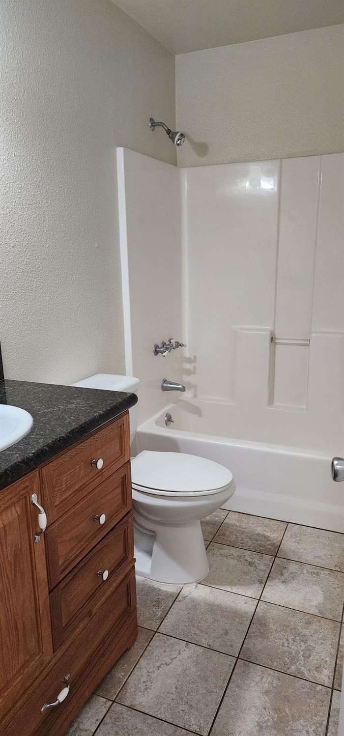 Detail Gallery Image 3 of 12 For 5034 Cedar Dr, Camino,  CA 95709 - 3 Beds | 2 Baths