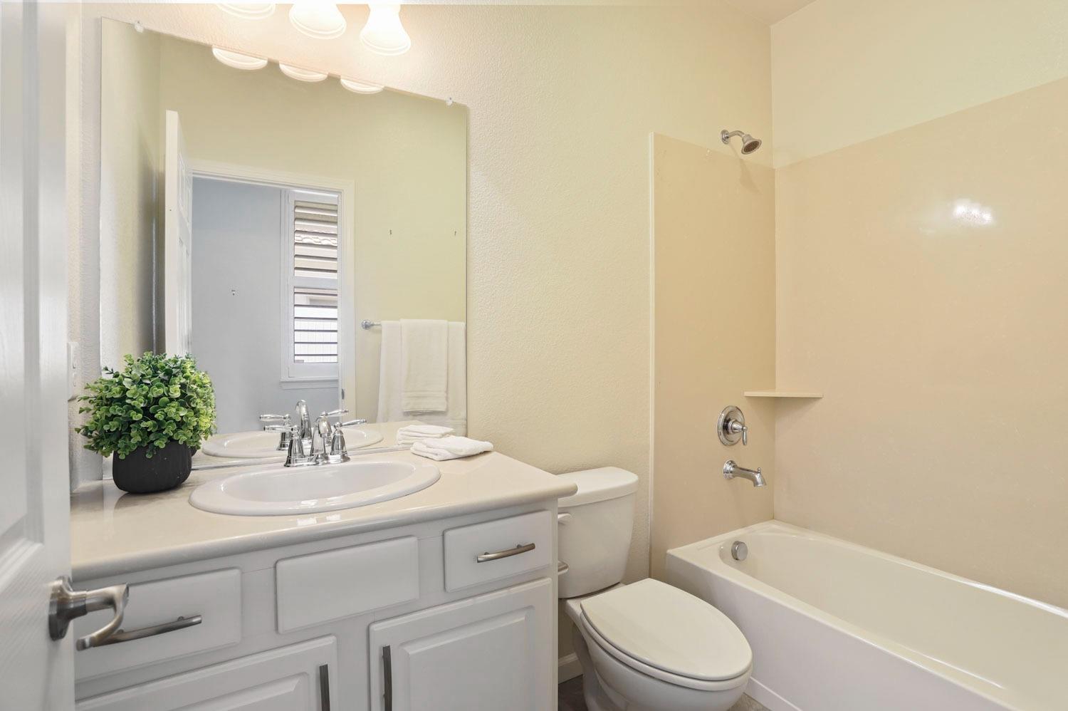 Detail Gallery Image 29 of 48 For 2659 Cherry Grove Ave, Manteca,  CA 95336 - 2 Beds | 2 Baths