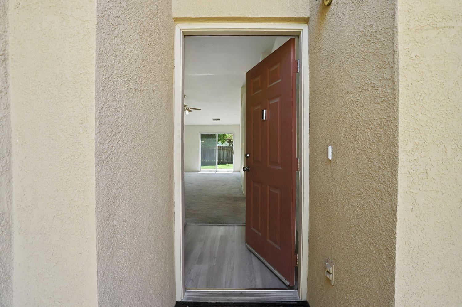 Detail Gallery Image 8 of 39 For 924 Gotland Ct, Tracy,  CA 95376 - 3 Beds | 2 Baths