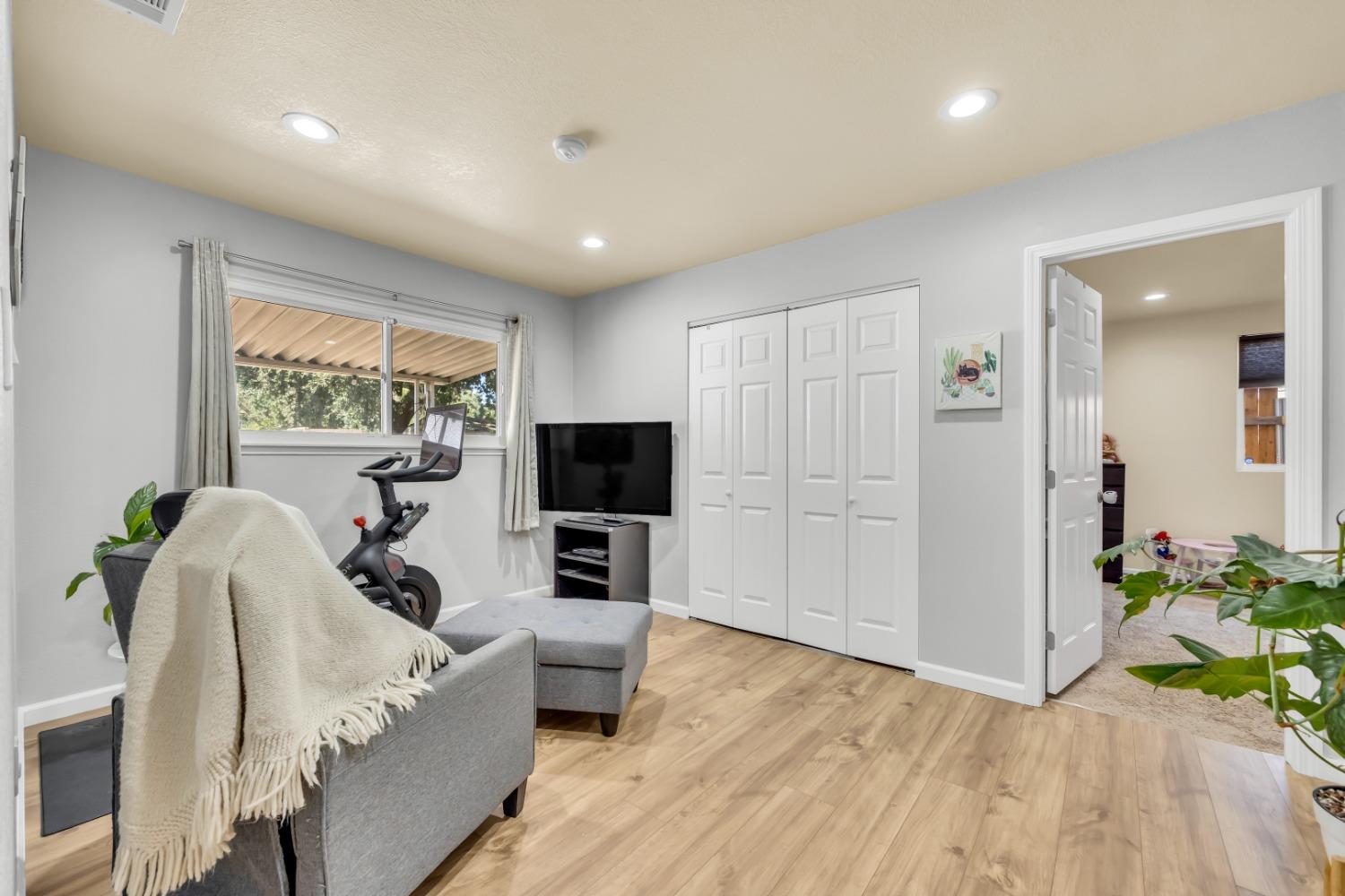 Detail Gallery Image 22 of 54 For 5547 Locust Ave, Carmichael,  CA 95608 - 3 Beds | 2 Baths