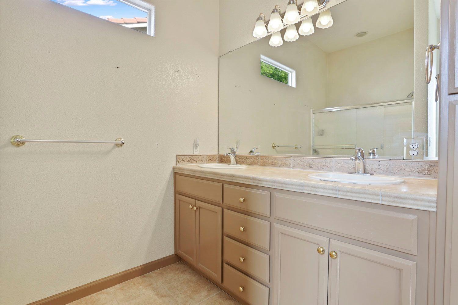 Detail Gallery Image 21 of 36 For 1389 Table Mountain Dr, Oakdale,  CA 95361 - 2 Beds | 2 Baths