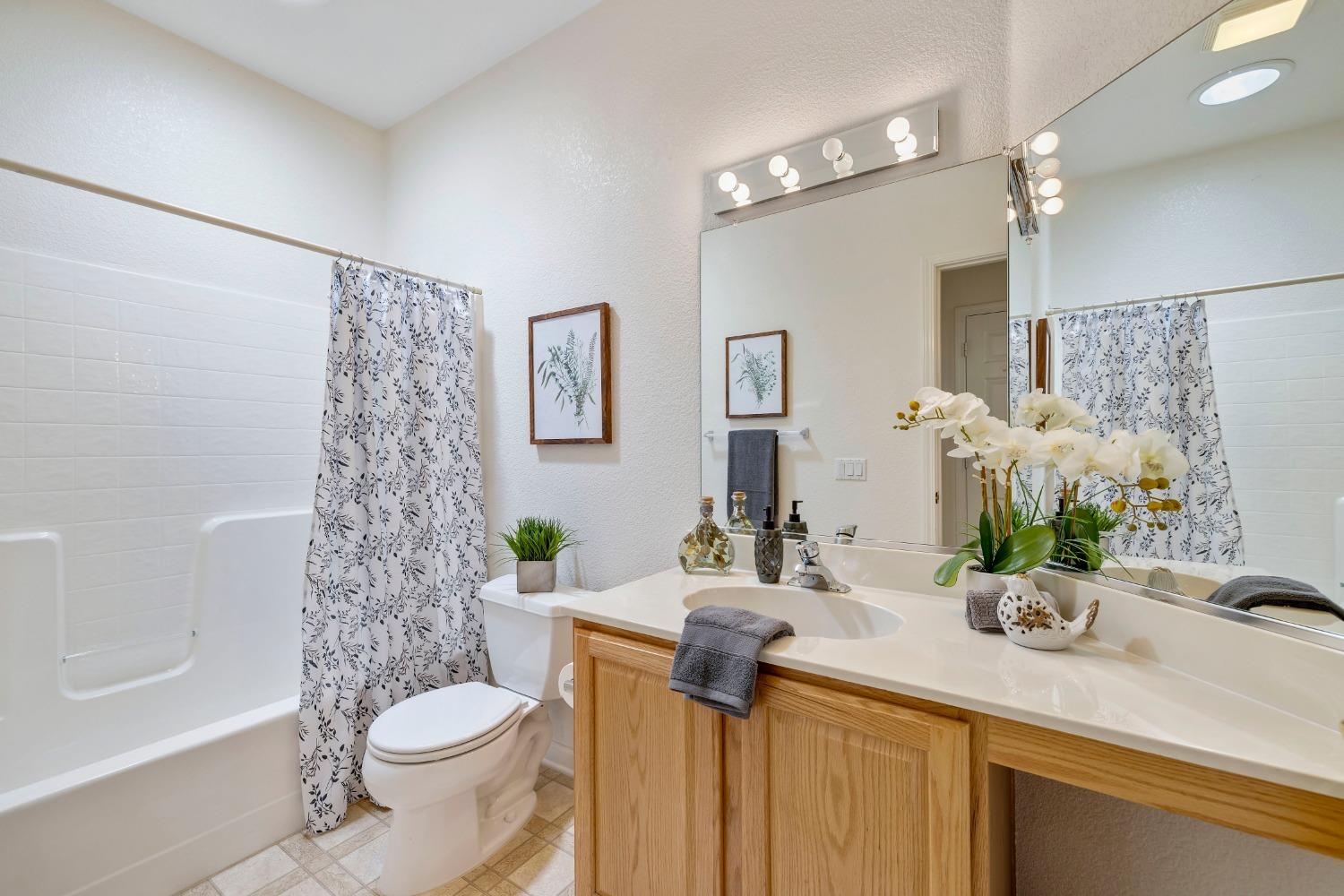 Detail Gallery Image 22 of 36 For 8041 Steamboat Ln, Roseville,  CA 95747 - 2 Beds | 2 Baths
