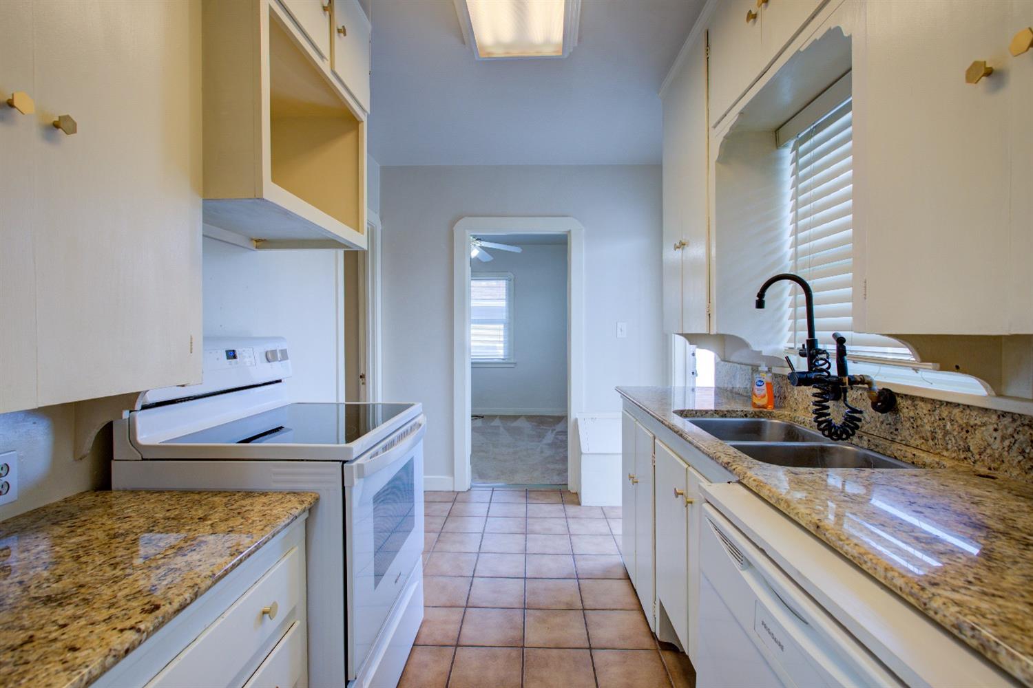 Detail Gallery Image 28 of 45 For 5713 Tully Rd, Modesto,  CA 95356 - 2 Beds | 2 Baths