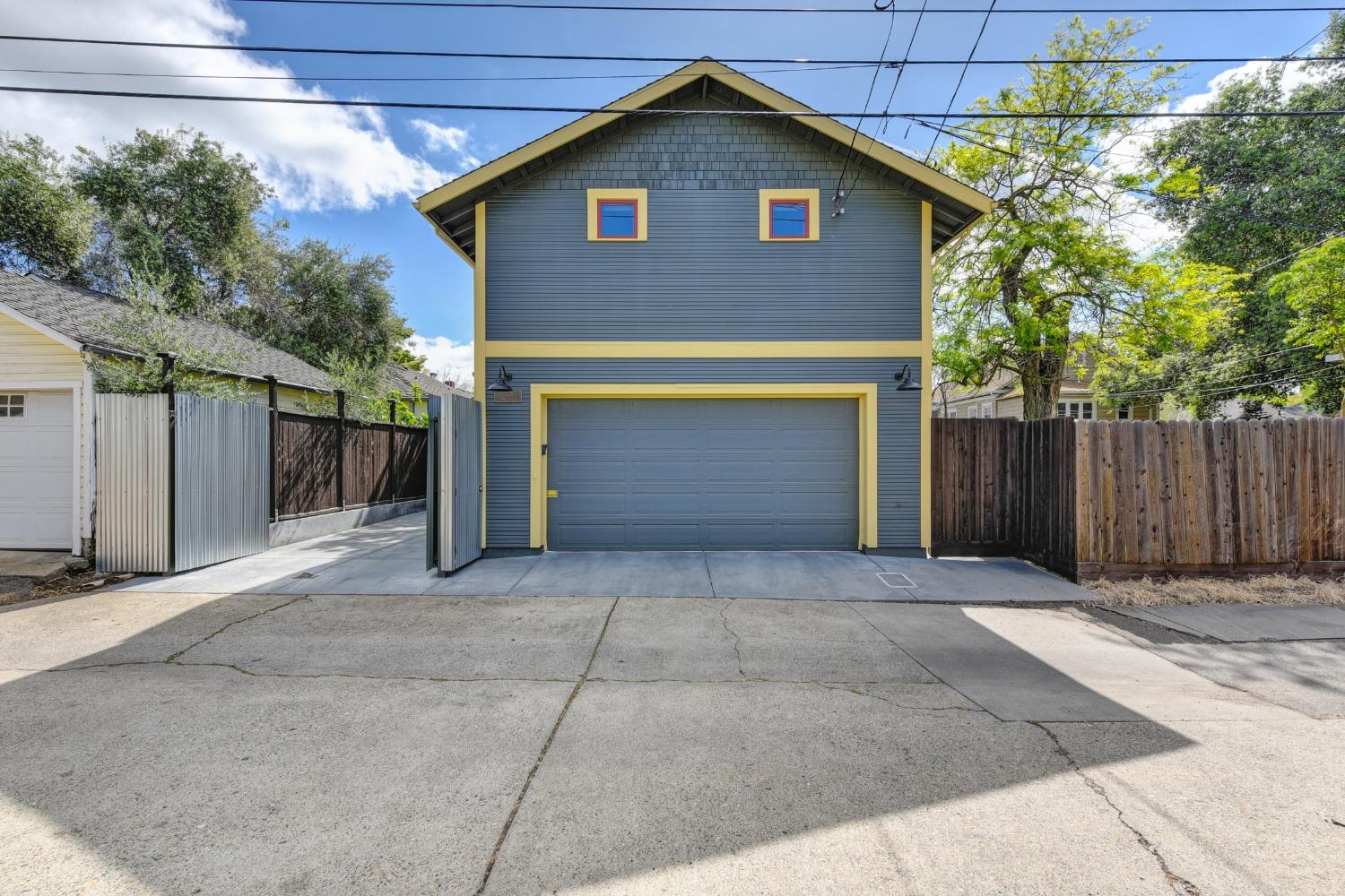 Detail Gallery Image 69 of 75 For 1332 33rd St, Sacramento,  CA 95816 - 3 Beds | 2 Baths