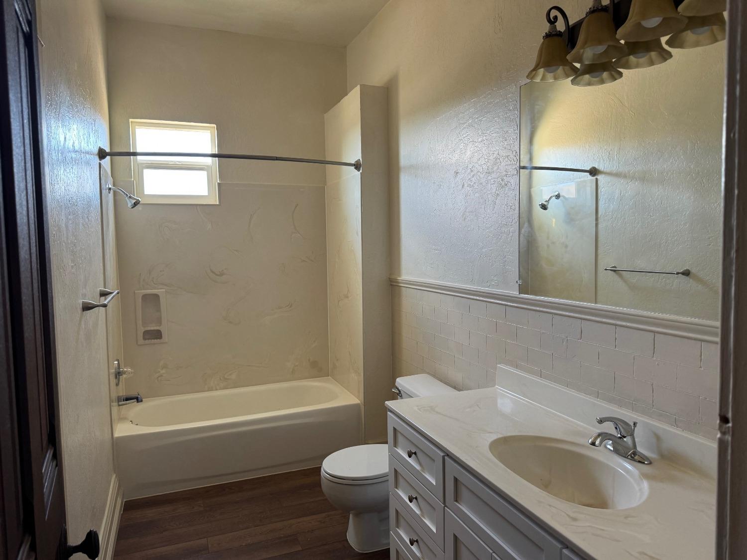 Detail Gallery Image 10 of 22 For 26060 State Highway 128, Winters,  CA 95694 - 3 Beds | 2 Baths