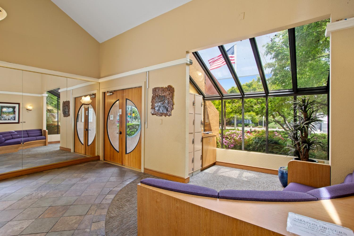 Detail Gallery Image 3 of 33 For 200 P St #A32,  Sacramento,  CA 95814 - 2 Beds | 2 Baths