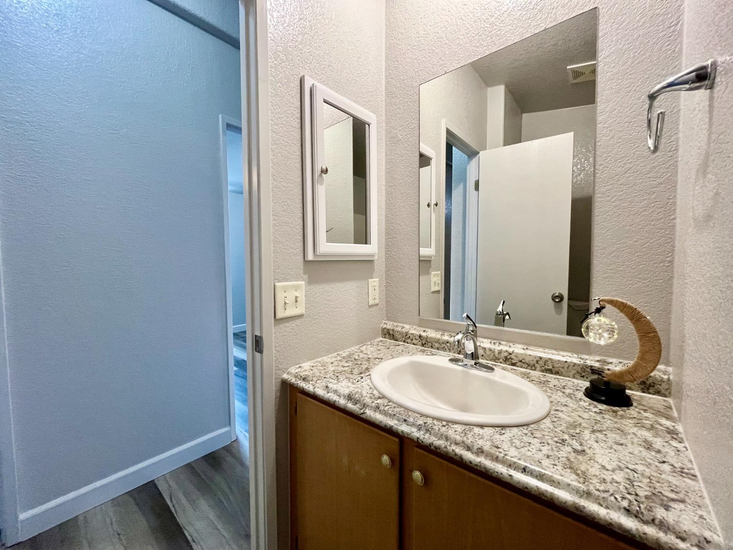 Detail Gallery Image 19 of 30 For 3201 Broadmore Ln, Modesto,  CA 95350 - 3 Beds | 2 Baths