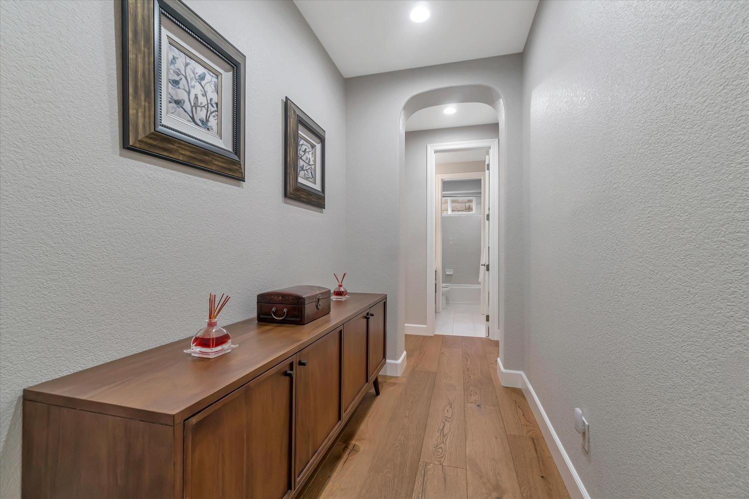 Detail Gallery Image 25 of 43 For 2104 Petruchio Way, Roseville,  CA 95661 - 4 Beds | 3/1 Baths