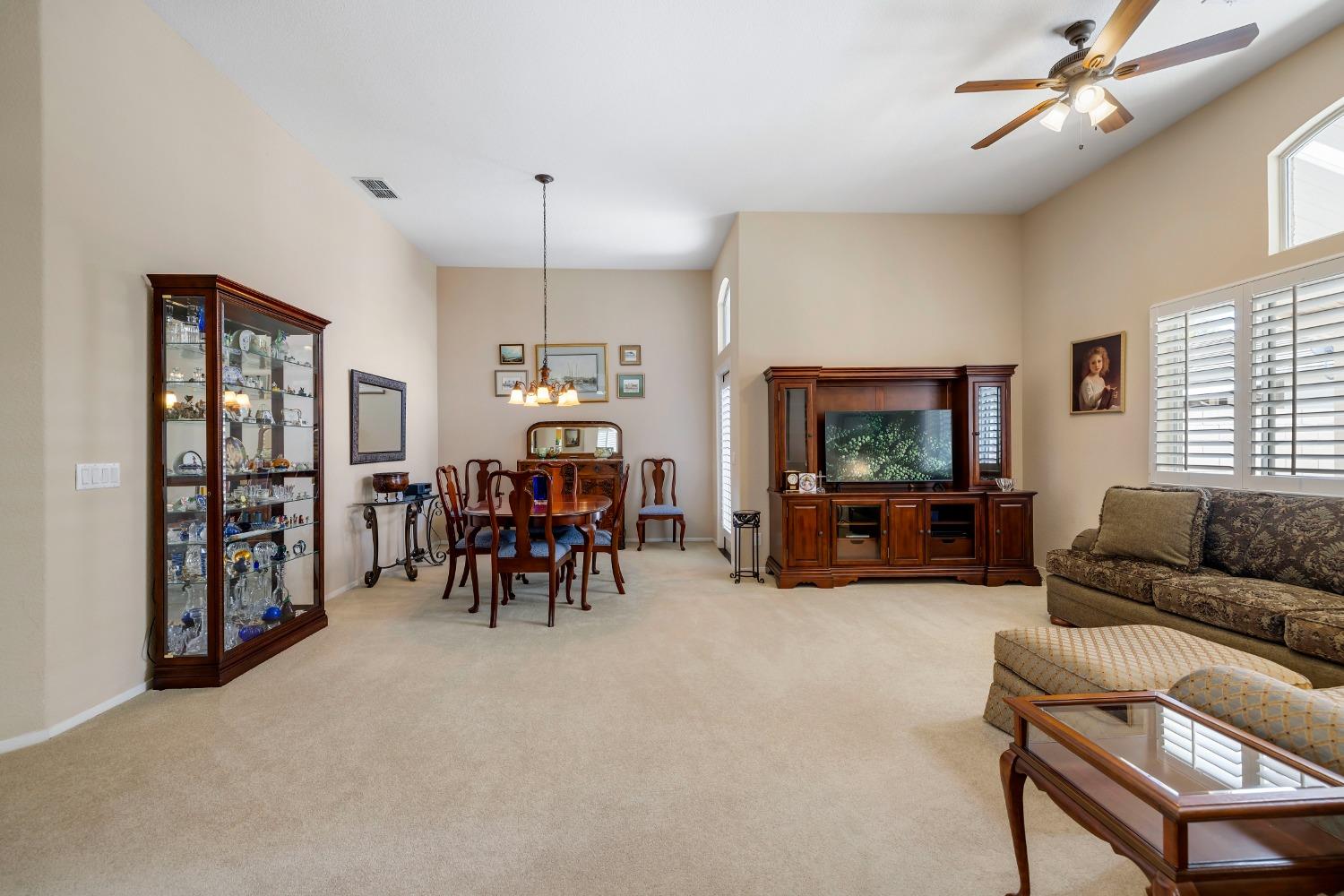 Detail Gallery Image 9 of 36 For 451 Luster Pl, Folsom,  CA 95630 - 2 Beds | 2 Baths
