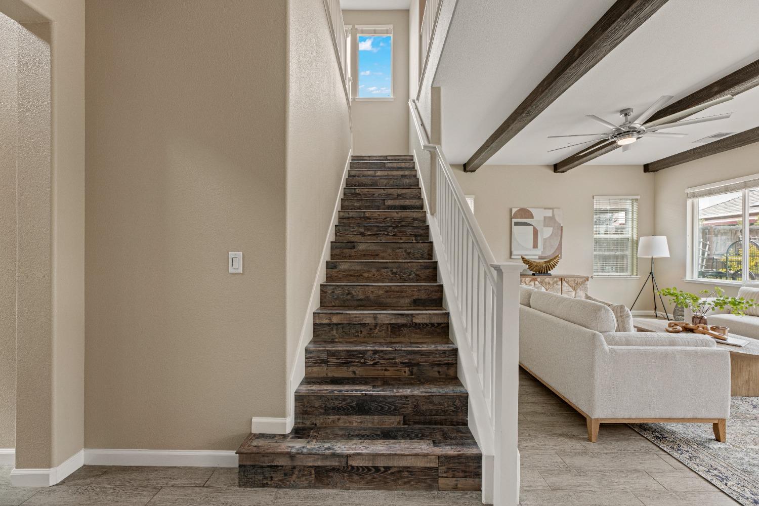 Detail Gallery Image 7 of 54 For 5713 Nolina St, Rocklin,  CA 95677 - 5 Beds | 4/1 Baths