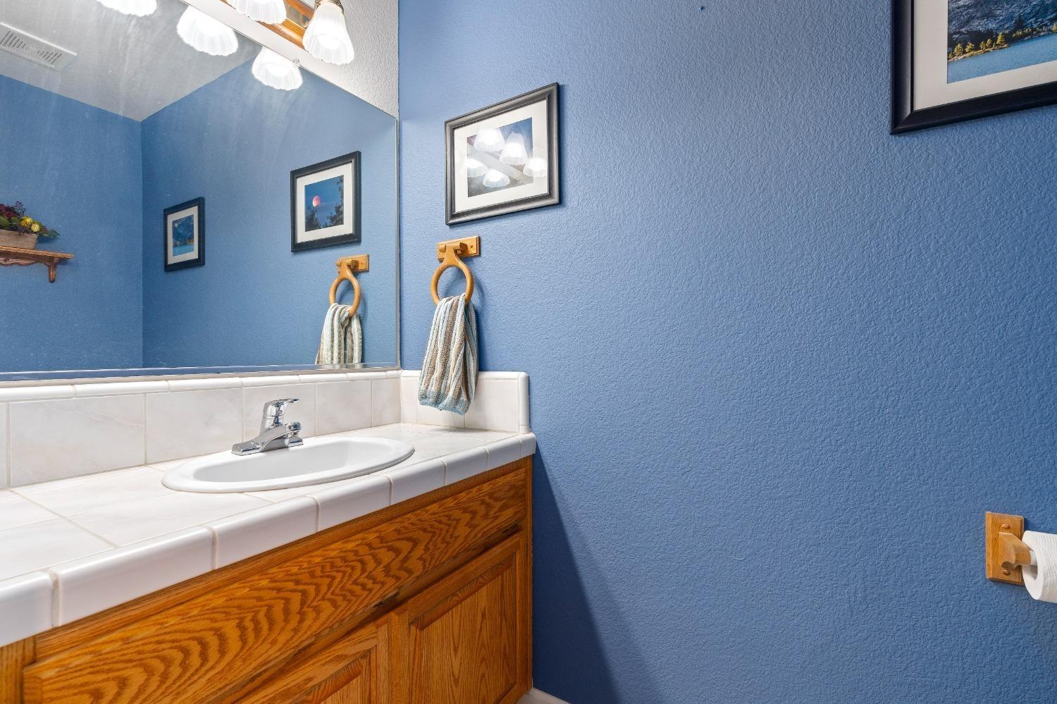 Detail Gallery Image 14 of 28 For 16869 Alexandra Way, Grass Valley,  CA 95949 - 3 Beds | 2/1 Baths