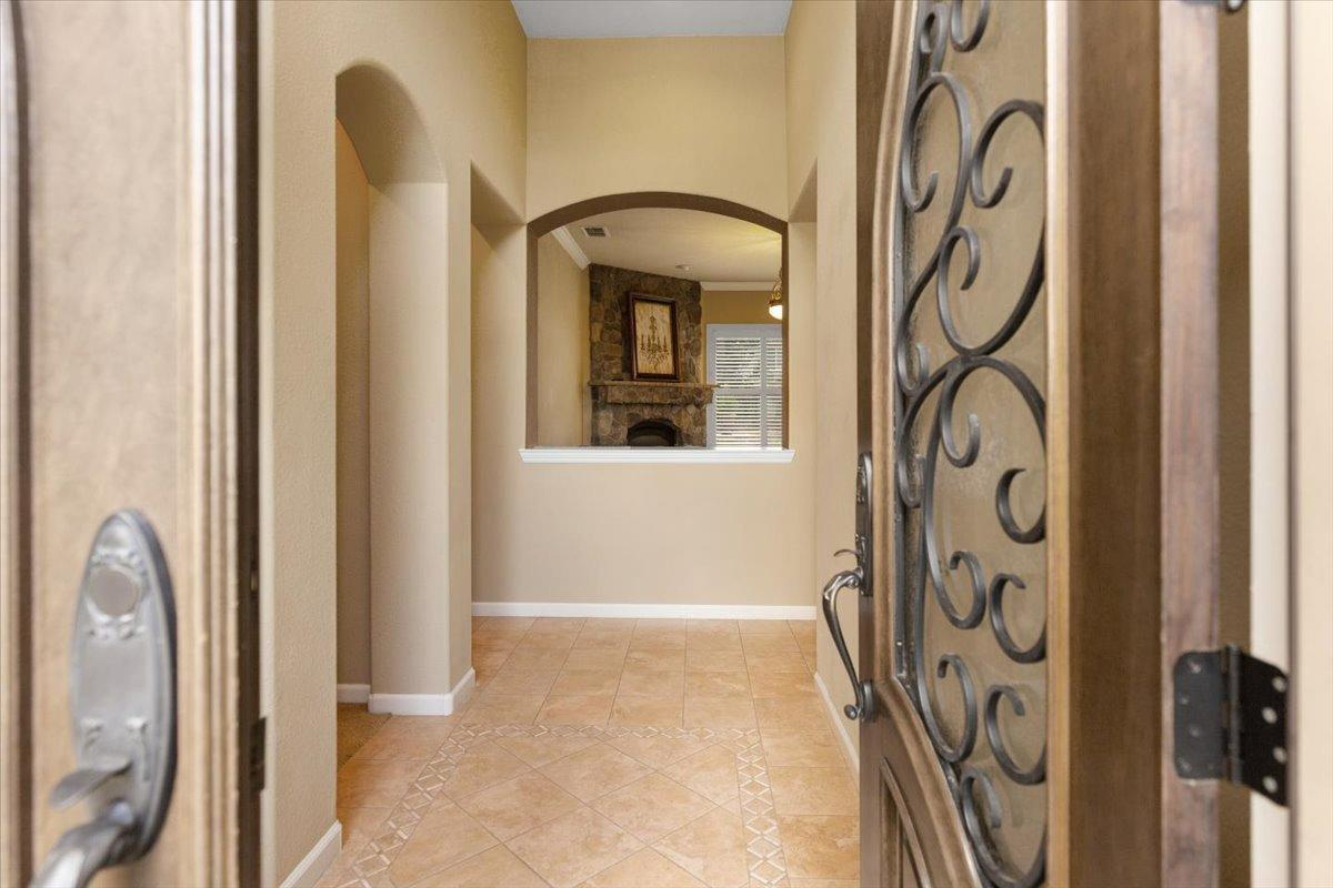 Detail Gallery Image 10 of 58 For 562 W Santos Ave, Ripon,  CA 95366 - 4 Beds | 3/1 Baths