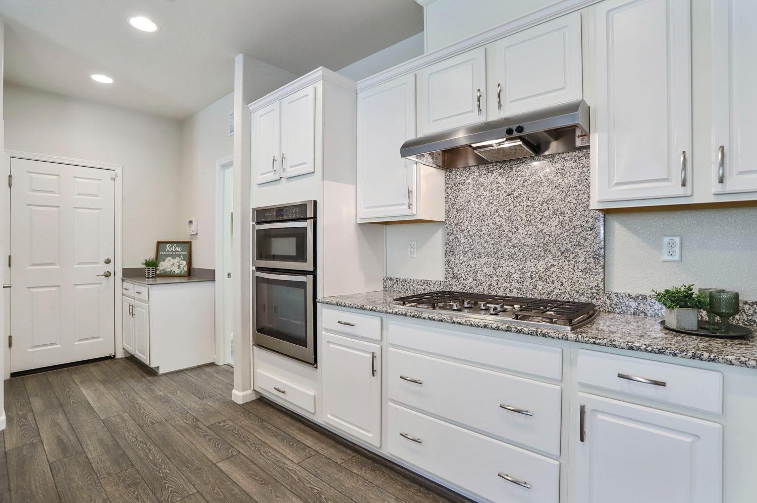 Detail Gallery Image 11 of 48 For 2659 Cherry Grove Ave, Manteca,  CA 95336 - 2 Beds | 2 Baths