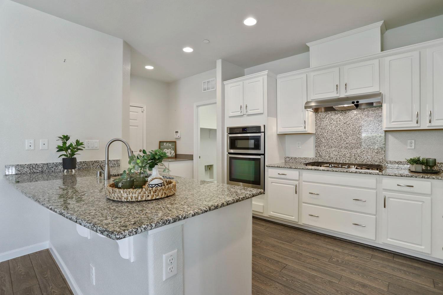 Detail Gallery Image 3 of 48 For 2659 Cherry Grove Ave, Manteca,  CA 95336 - 2 Beds | 2 Baths