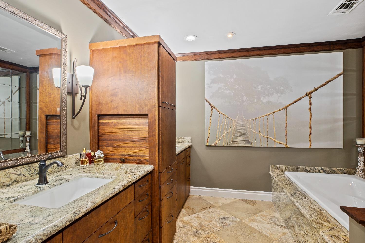 Detail Gallery Image 23 of 39 For 524 York St, Lodi,  CA 95240 - 3 Beds | 2 Baths