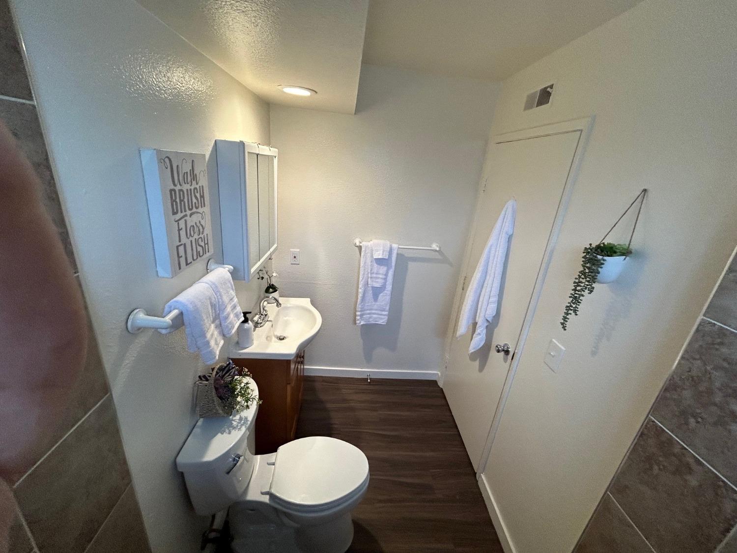 Detail Gallery Image 35 of 67 For 3700 Tully Rd #57,  Modesto,  CA 95356 - 1 Beds | 1 Baths