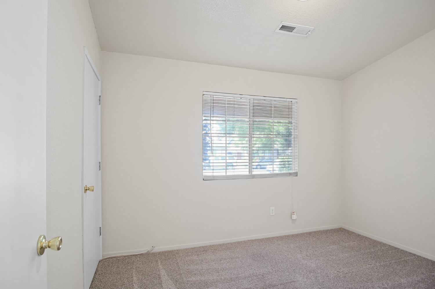 Detail Gallery Image 19 of 28 For 362 Edan Ct, Merced,  CA 95341 - 3 Beds | 2 Baths