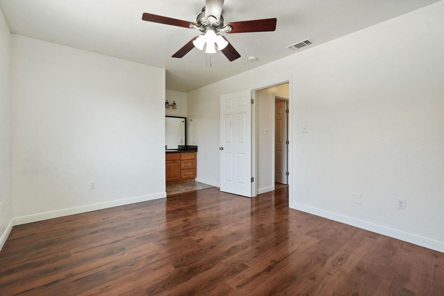 Detail Gallery Image 27 of 42 For 244 Ford Rd, Sacramento,  CA 95838 - 3 Beds | 2 Baths