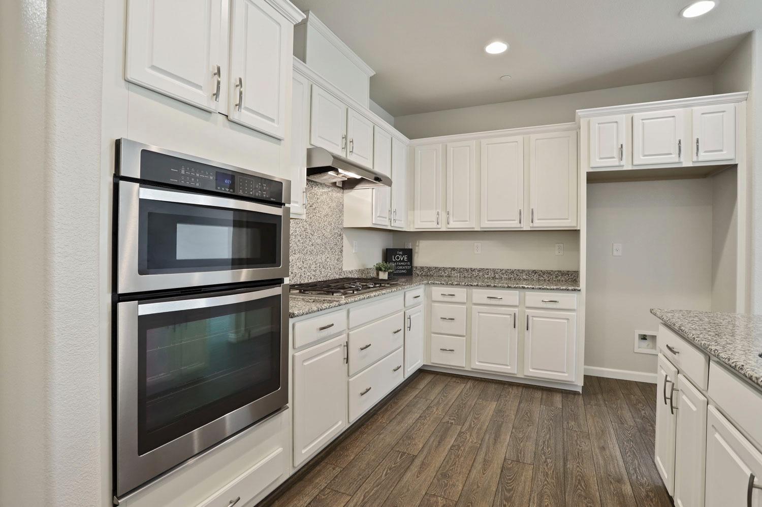 Detail Gallery Image 12 of 48 For 2659 Cherry Grove Ave, Manteca,  CA 95336 - 2 Beds | 2 Baths