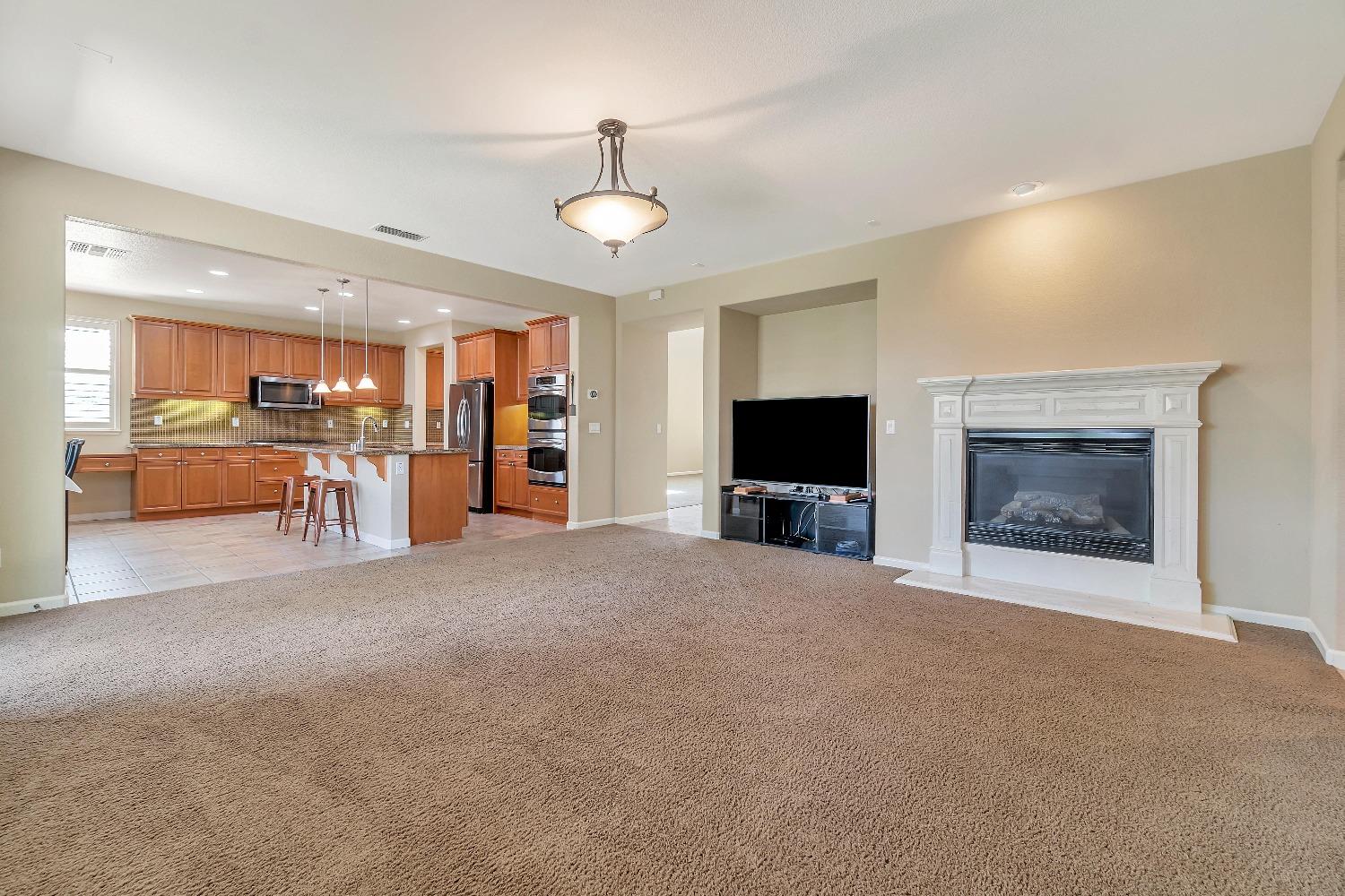 Detail Gallery Image 16 of 58 For 1545 El Camino Verde Dr, Lincoln,  CA 95648 - 5 Beds | 4 Baths