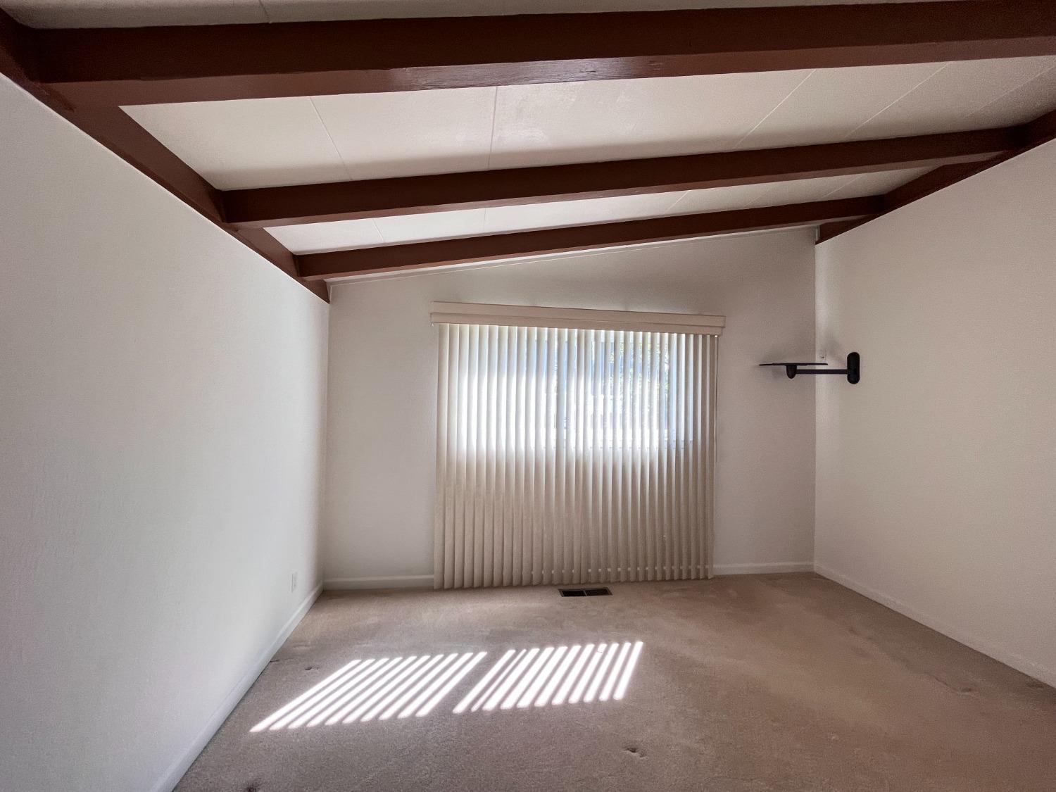 Detail Gallery Image 13 of 21 For 1924 Parker Ave, Tracy,  CA 95376 - 3 Beds | 2 Baths