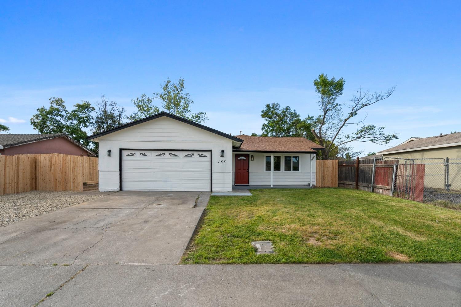 Photo of 155 Olmstead Dr in Sacramento, CA