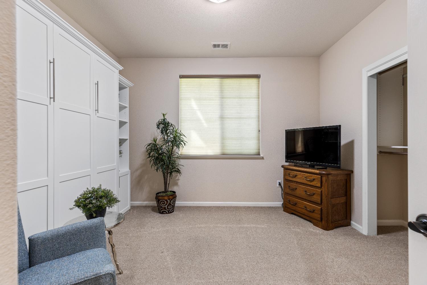 Detail Gallery Image 16 of 33 For 1049 Volonne Dr, Roseville,  CA 95747 - 2 Beds | 2 Baths