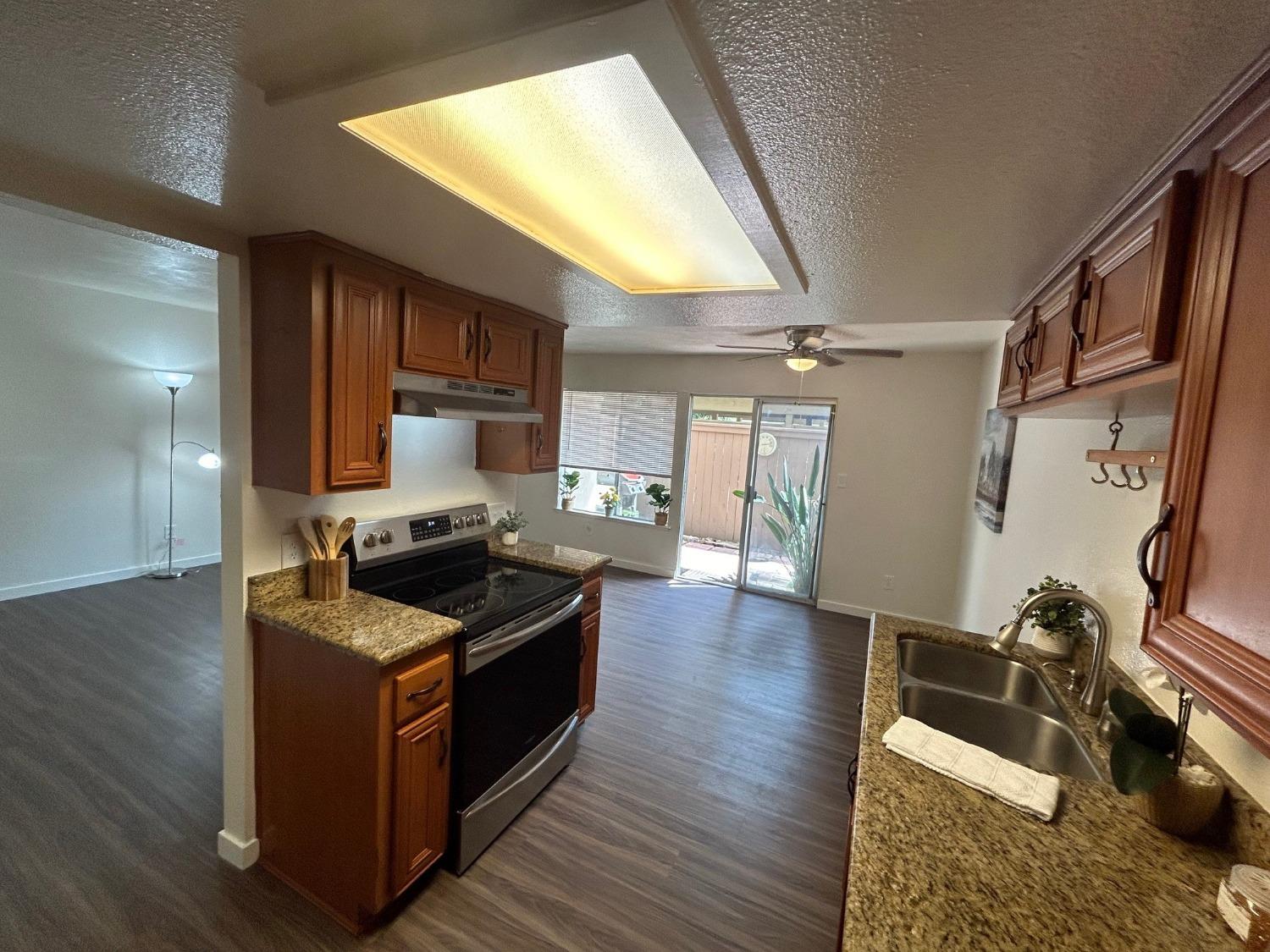 Detail Gallery Image 19 of 67 For 3700 Tully Rd #57,  Modesto,  CA 95356 - 1 Beds | 1 Baths
