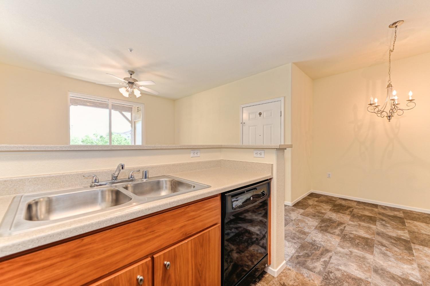 Detail Gallery Image 14 of 60 For 1211 Whitney Ranch Pkwy #1027,  Rocklin,  CA 95765 - 2 Beds | 2 Baths
