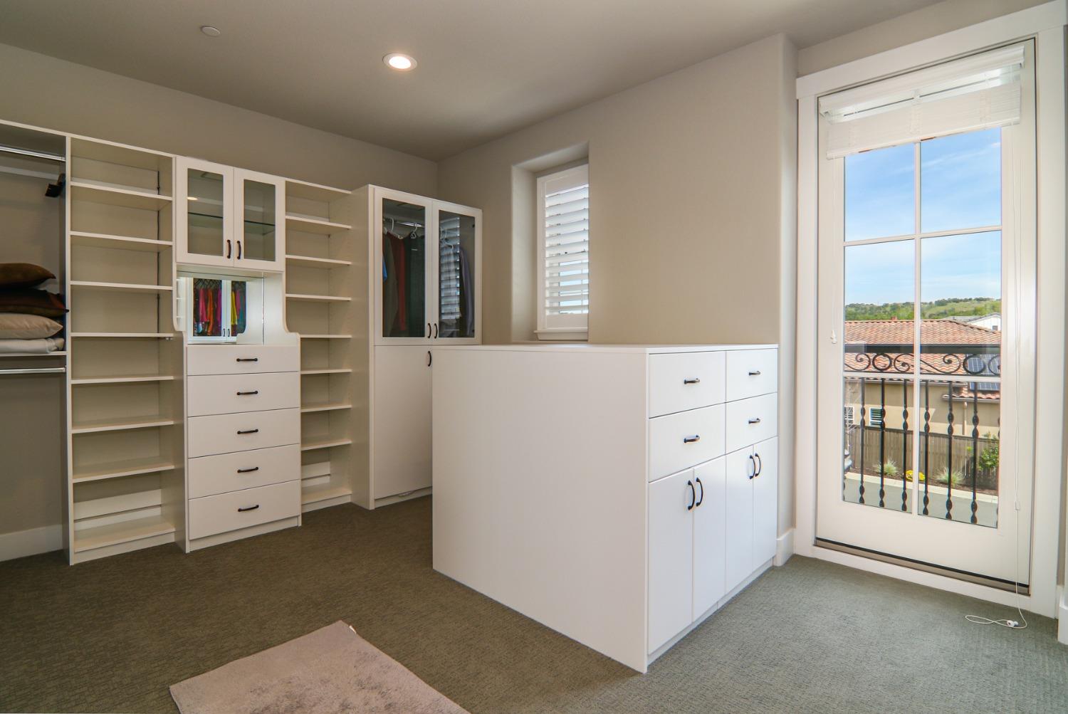 Detail Gallery Image 39 of 52 For 4111 Willow Creek Way, Rocklin,  CA 95765 - 5 Beds | 4/1 Baths
