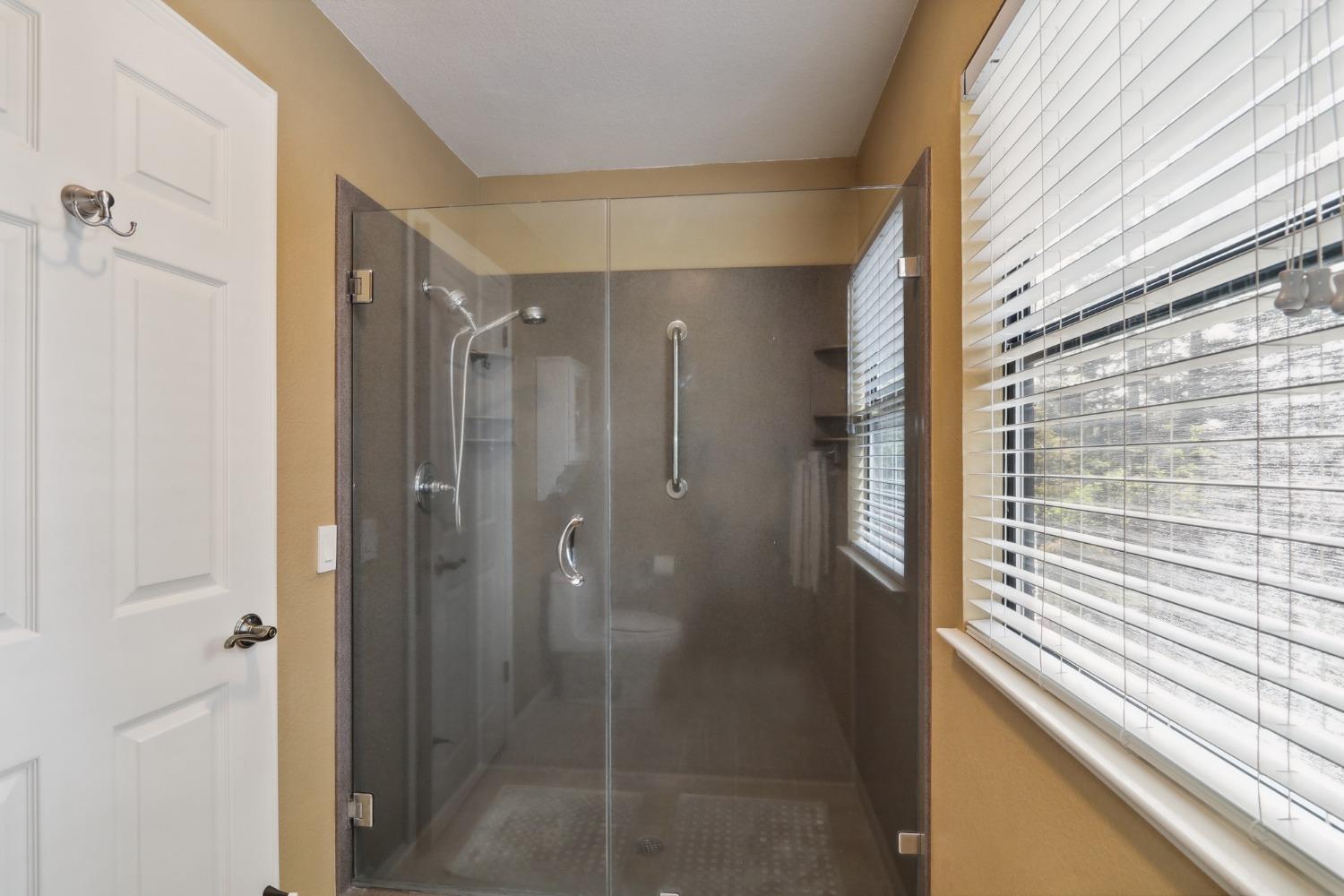 Detail Gallery Image 31 of 47 For 10080 Snowy Owl Way, Auburn,  CA 95603 - 4 Beds | 2/1 Baths