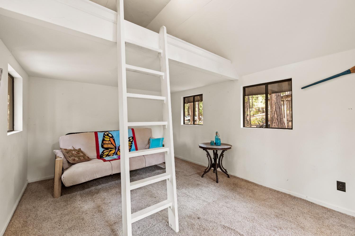 Detail Gallery Image 39 of 60 For 12332 Madrona Way, Nevada City,  CA 95959 - 4 Beds | 3/1 Baths