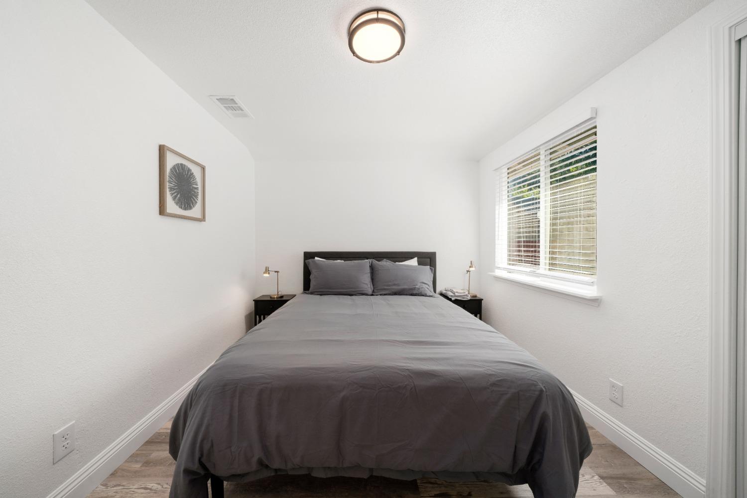 Detail Gallery Image 13 of 34 For 622 James St, West Sacramento,  CA 95605 - 3 Beds | 2 Baths