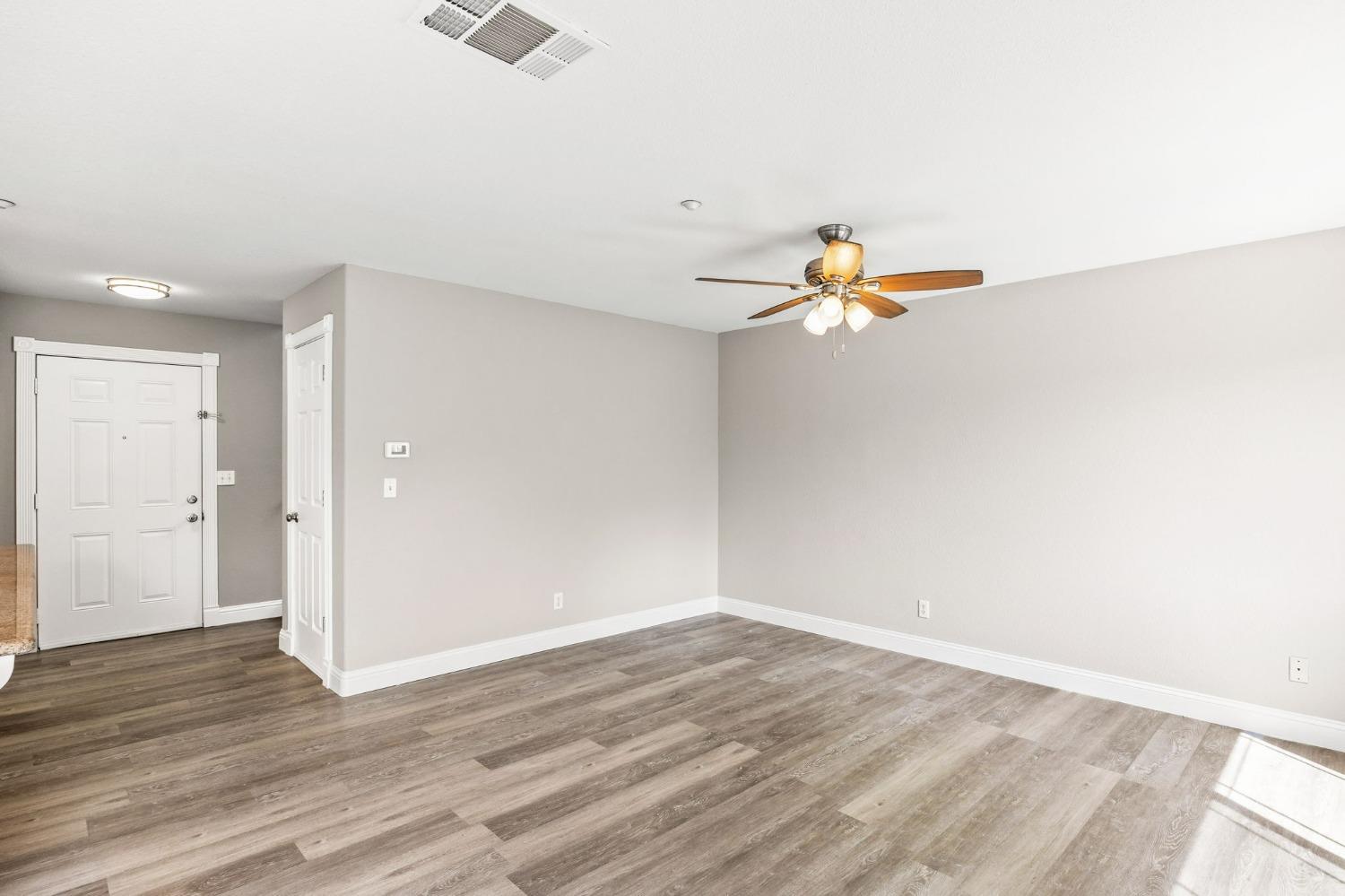 Detail Gallery Image 21 of 41 For 513 Cottonwood St #B2,  Woodland,  CA 95695 - 3 Beds | 2/1 Baths