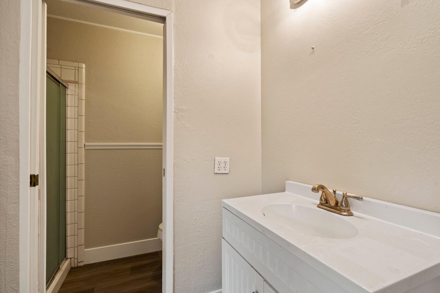 Detail Gallery Image 13 of 23 For 2333 Pro Am Ct, Sacramento,  CA 95833 - 3 Beds | 2/1 Baths