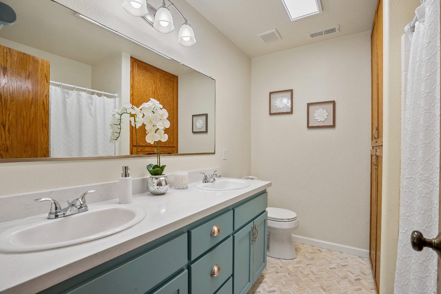Detail Gallery Image 20 of 41 For 4229 Lucinda Ave, Keyes,  CA 95328 - 4 Beds | 2/1 Baths