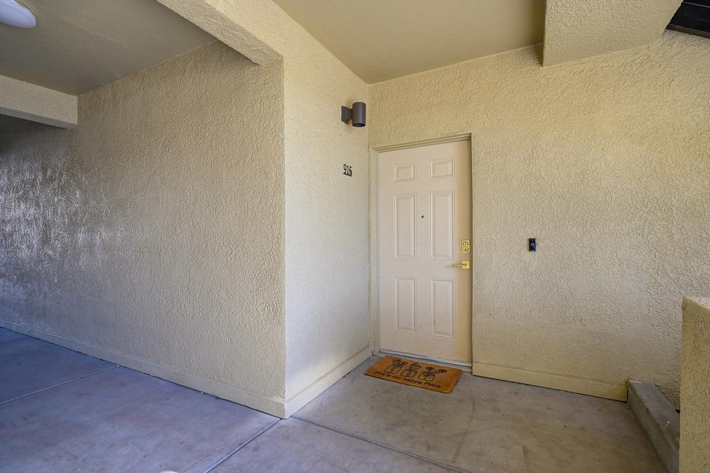 Detail Gallery Image 1 of 36 For 1201 Whitney Ranch Pkwy #916,  Rocklin,  CA 95765 - 3 Beds | 2 Baths