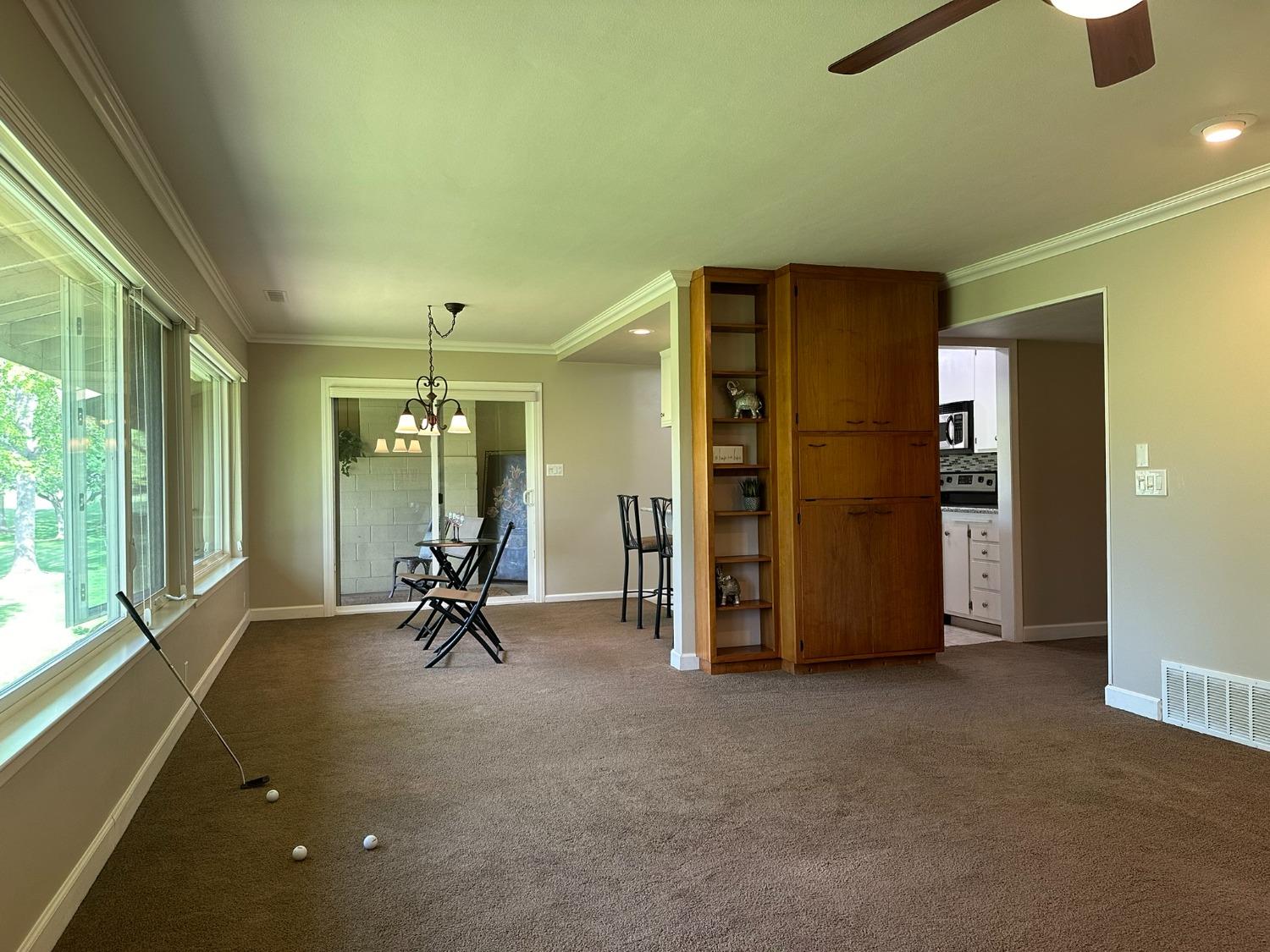 Detail Gallery Image 4 of 27 For 7435 Fairway Two Ave #21,  Fair Oaks,  CA 95628 - 2 Beds | 2 Baths