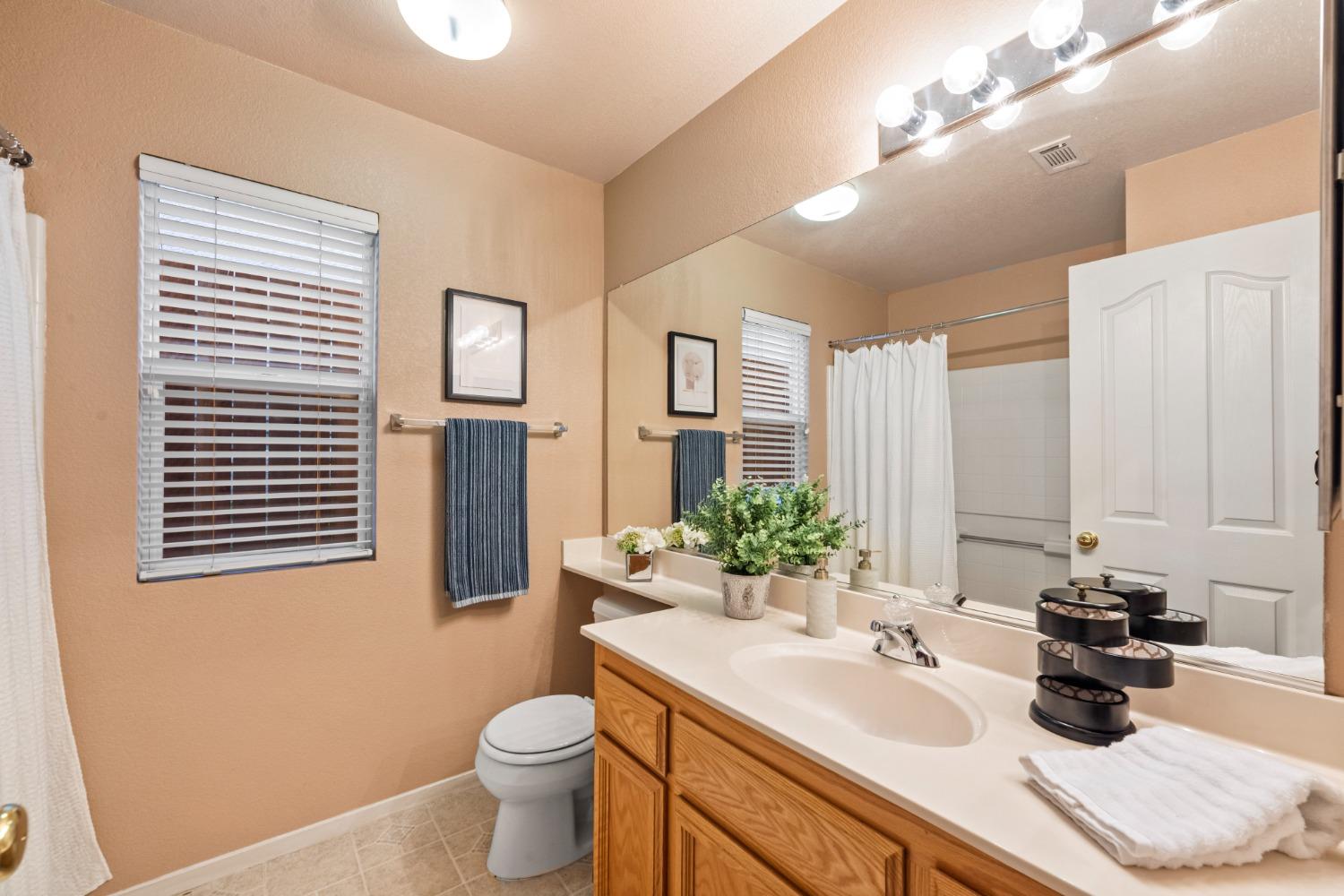 Detail Gallery Image 25 of 32 For 5547 Sage Dr, Rocklin,  CA 95765 - 3 Beds | 2 Baths