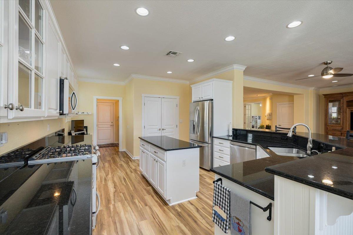 Detail Gallery Image 11 of 47 For 1295 Truchard Ln, Lincoln,  CA 95648 - 2 Beds | 2 Baths