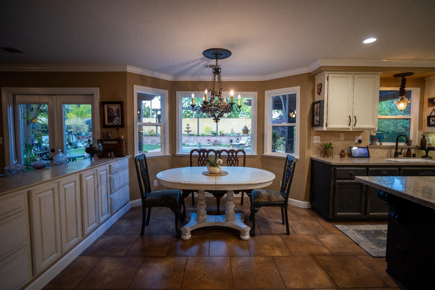 Detail Gallery Image 21 of 62 For 1728 Calle Campana, Roseville,  CA 95747 - 4 Beds | 2/1 Baths