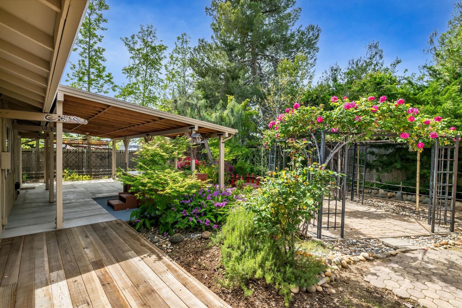 Detail Gallery Image 21 of 27 For 194 Briarcliff Dr, Folsom,  CA 95630 - 3 Beds | 2 Baths