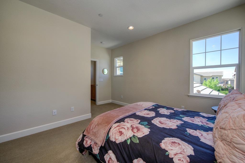 Detail Gallery Image 46 of 62 For 814 Calico Dr, Rocklin,  CA 95765 - 4 Beds | 3/1 Baths