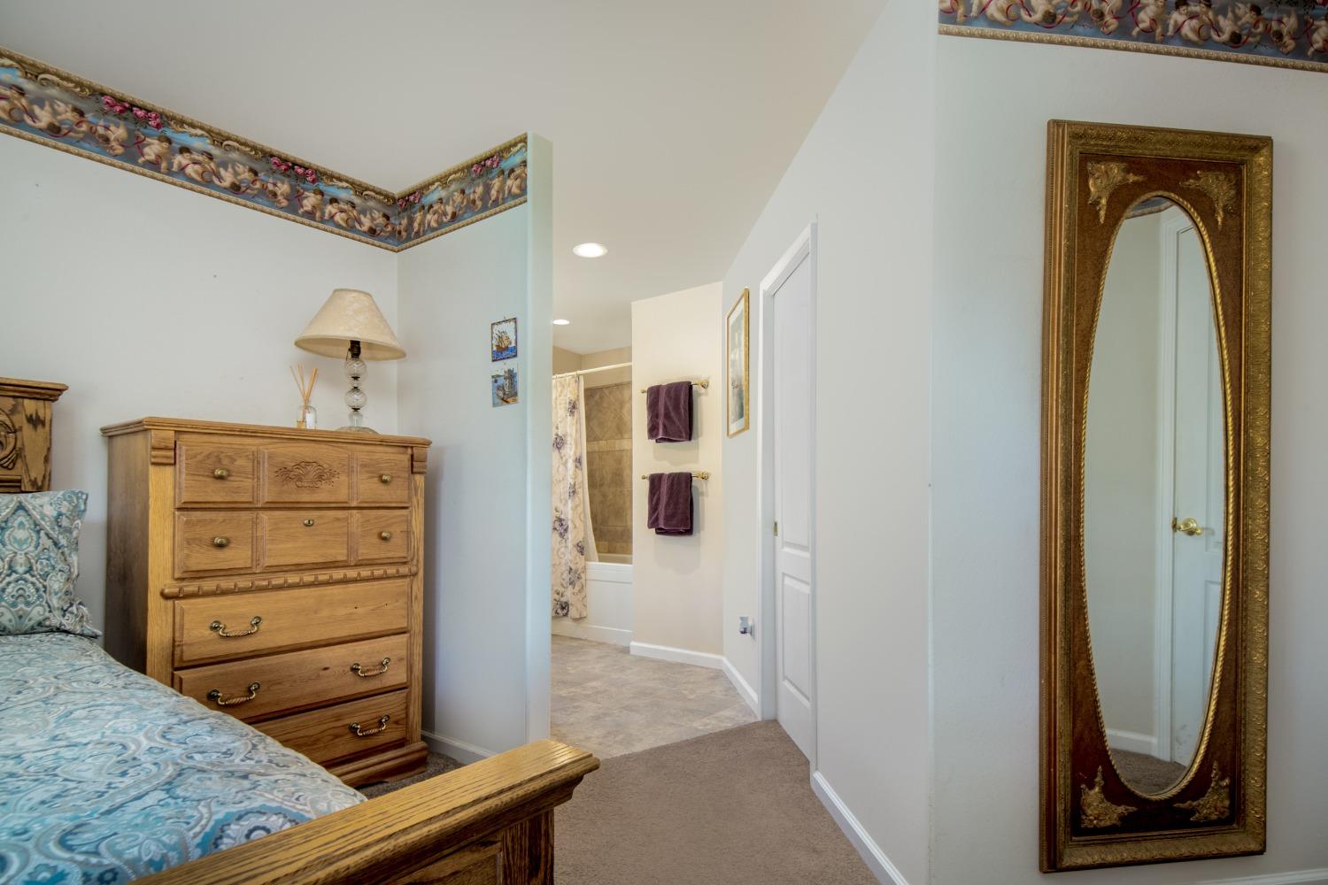 Detail Gallery Image 22 of 52 For 13922 Auburn Rd, Grass Valley,  CA 95949 - 5 Beds | 3/1 Baths