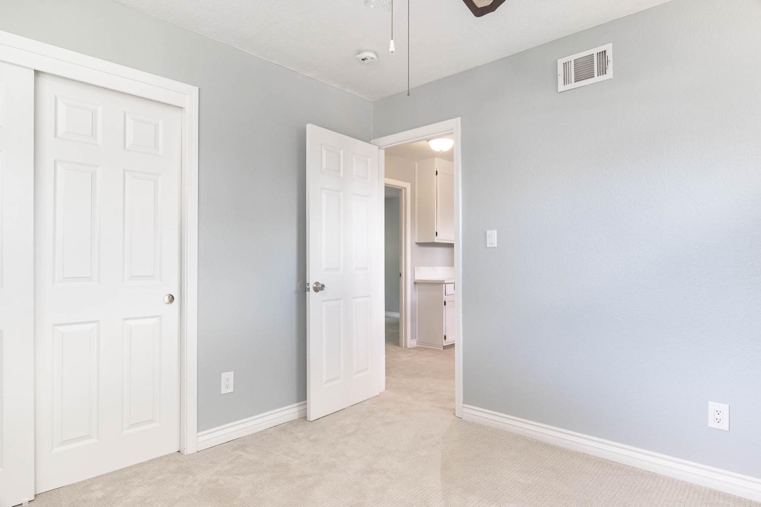 Detail Gallery Image 24 of 34 For 9431 Shawnee Ct, Stockton,  CA 95209 - 4 Beds | 2/1 Baths
